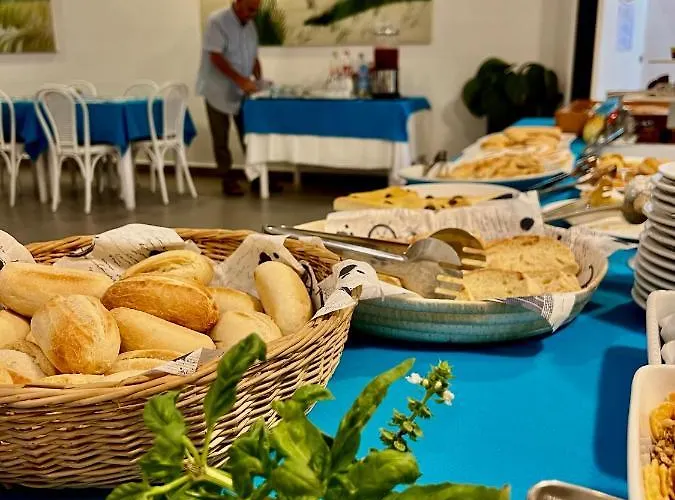 Szálloda Cala Di Seta 3*