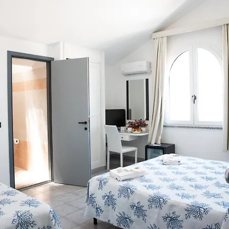 Hotel Cala Di Seta
