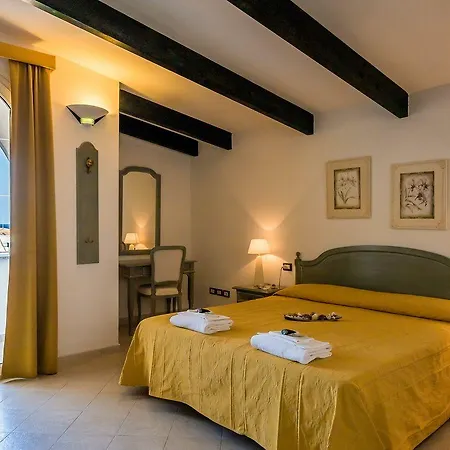 Cala Di Seta فندق كالاسيتا