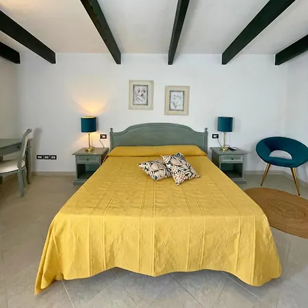 Hotel Cala Di Seta